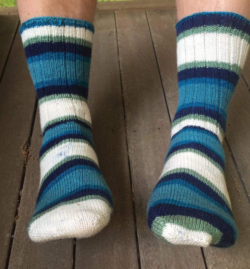 KRD_socks_toes